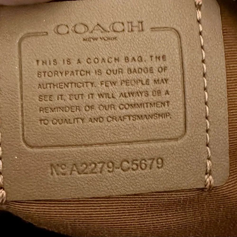 Coach Kenley Backpack Signature Canvas - Picture 8 of 8